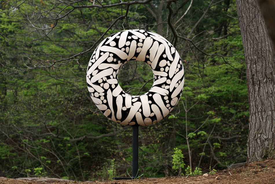 Tree Trunks to Stunning Wood Sculptures By Lee Jae Hyo 13