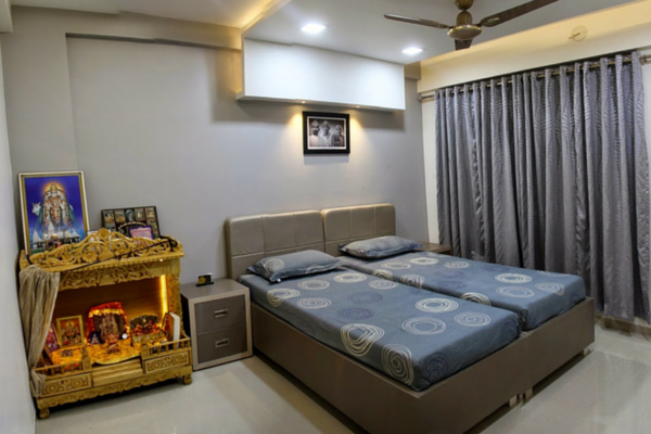Design of a Beautiful Bed Room by SkyGreen Interior