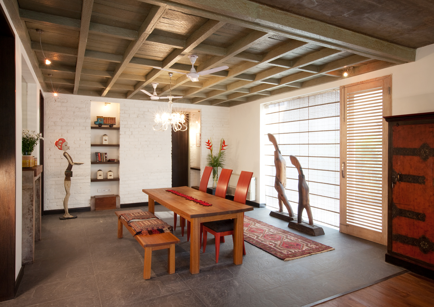 Design of a Beautiful Dining Room by Kumar Moorthy and Associates